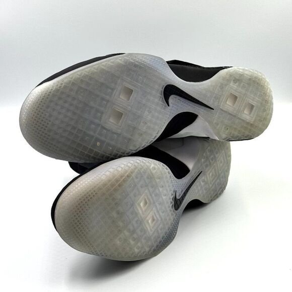 LeBron Soldier 10 SFG 'Black White' - Picture 7 of 10